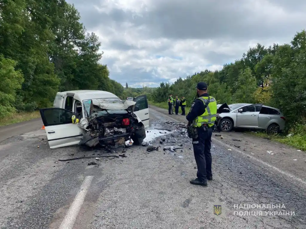 Дорожня трагедія на трасі Суми – Полтава: двоє загиблих, троє людей у лікарні