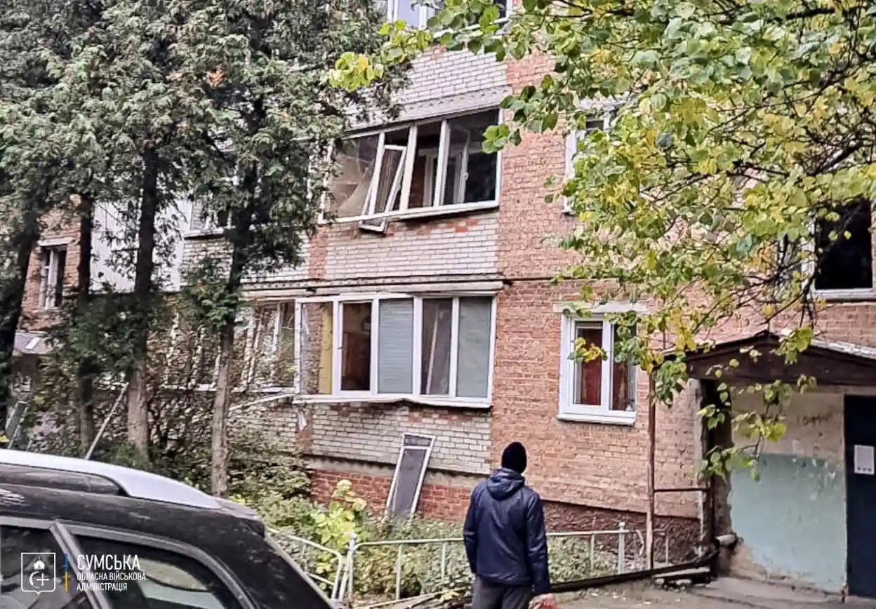 Одна людина загинула, ще троє поранені: наслідки добових атак рф на Сумщині