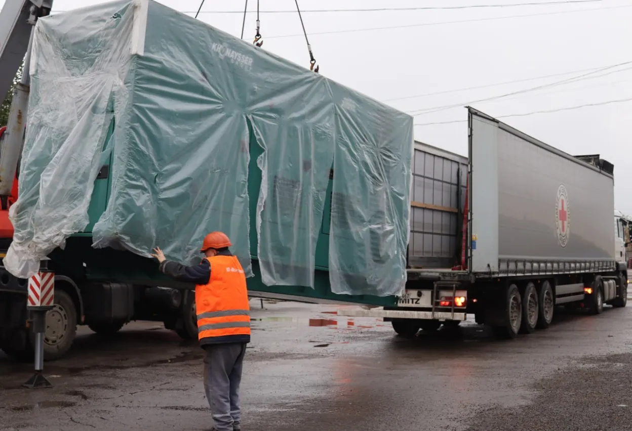 Сумський водоканал отримав від Червоного Хреста два дизельні генератори для забезпечення роботи систем
