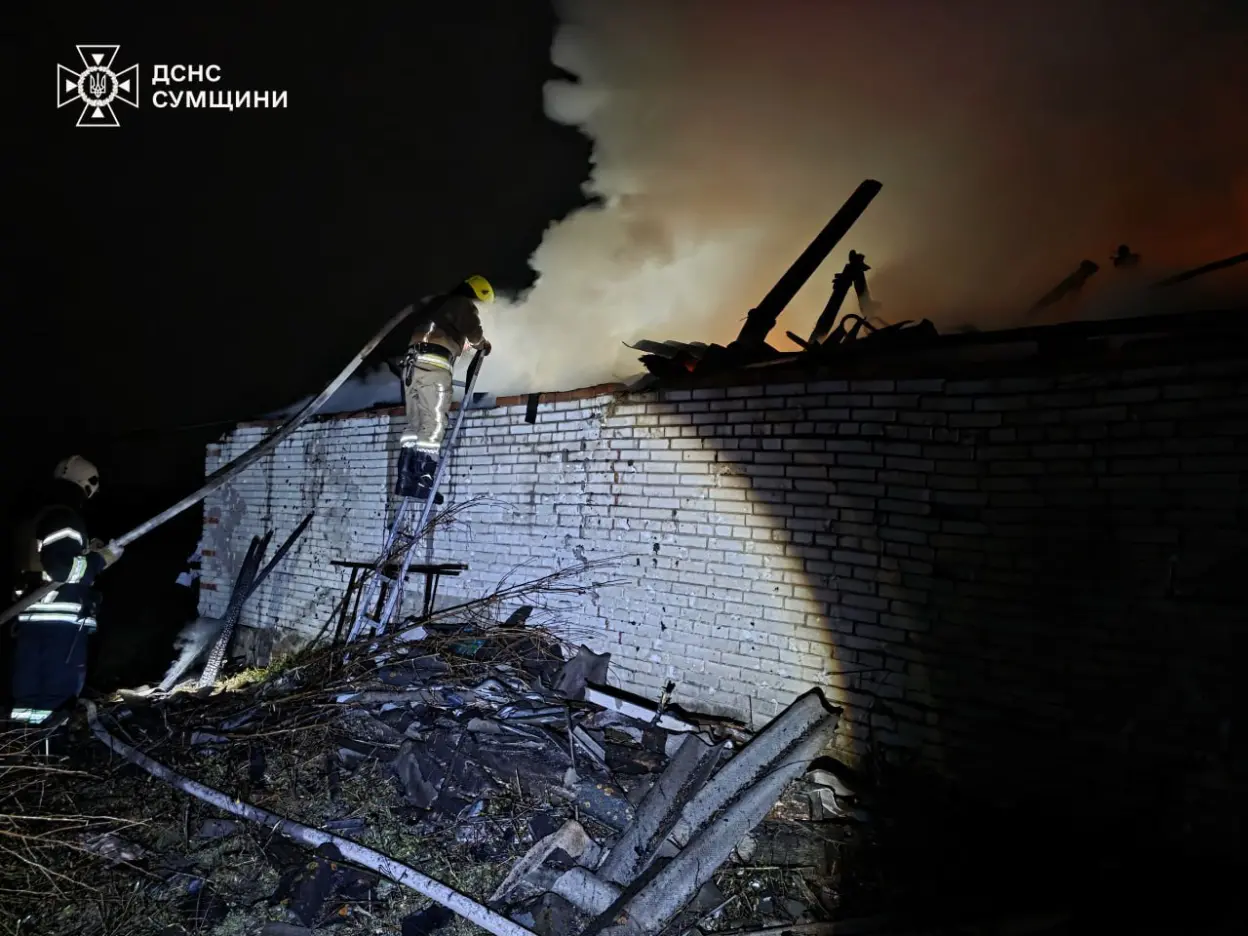 Ворог атакував Сумщину вночі: рятувальники ліквідували наслідки обстрілів