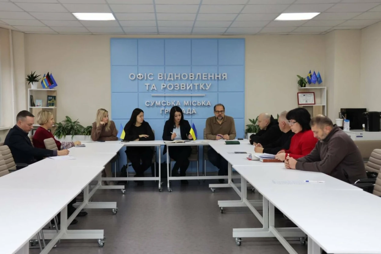 У Сумах збирають інформацію про зниклих і полонених для сенсорного термінала на Театральній площі