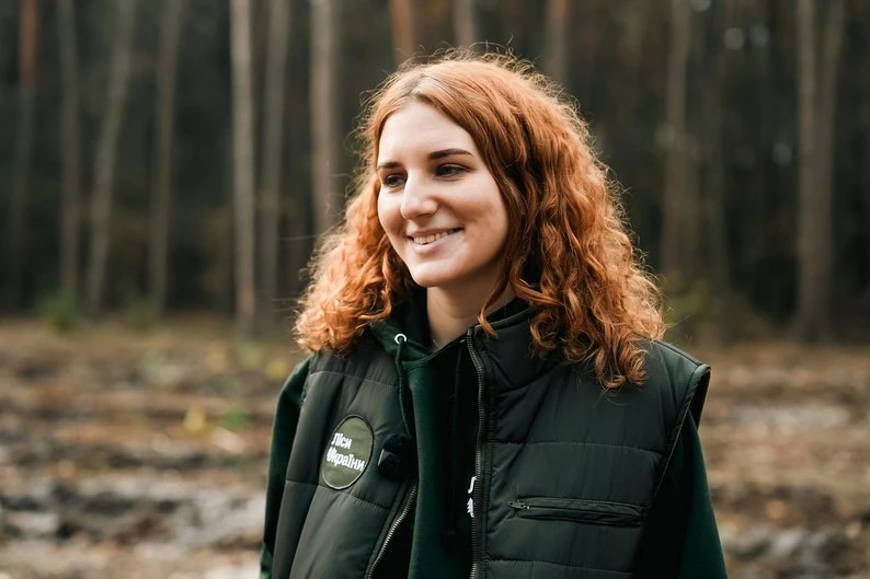Садять ліс і знімають TikTok-відео: як живе шкільне лісництво “Нескучанське” на Сумщині Садять ліс і знімають TikTok-відео: як живе шкільне лісництво “Нескучанське” на Сумщині