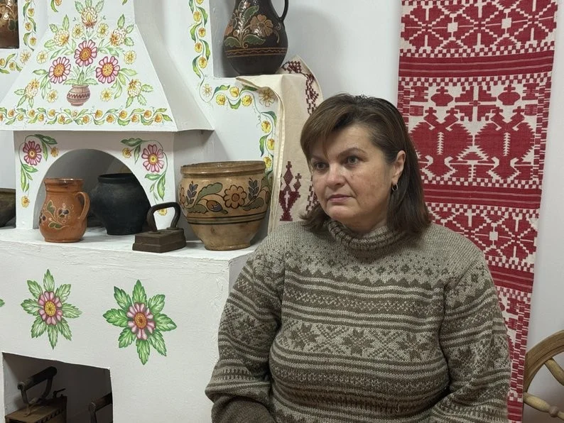 У Кролевці ткацький музей продає шопери за донати на підтримку військових
