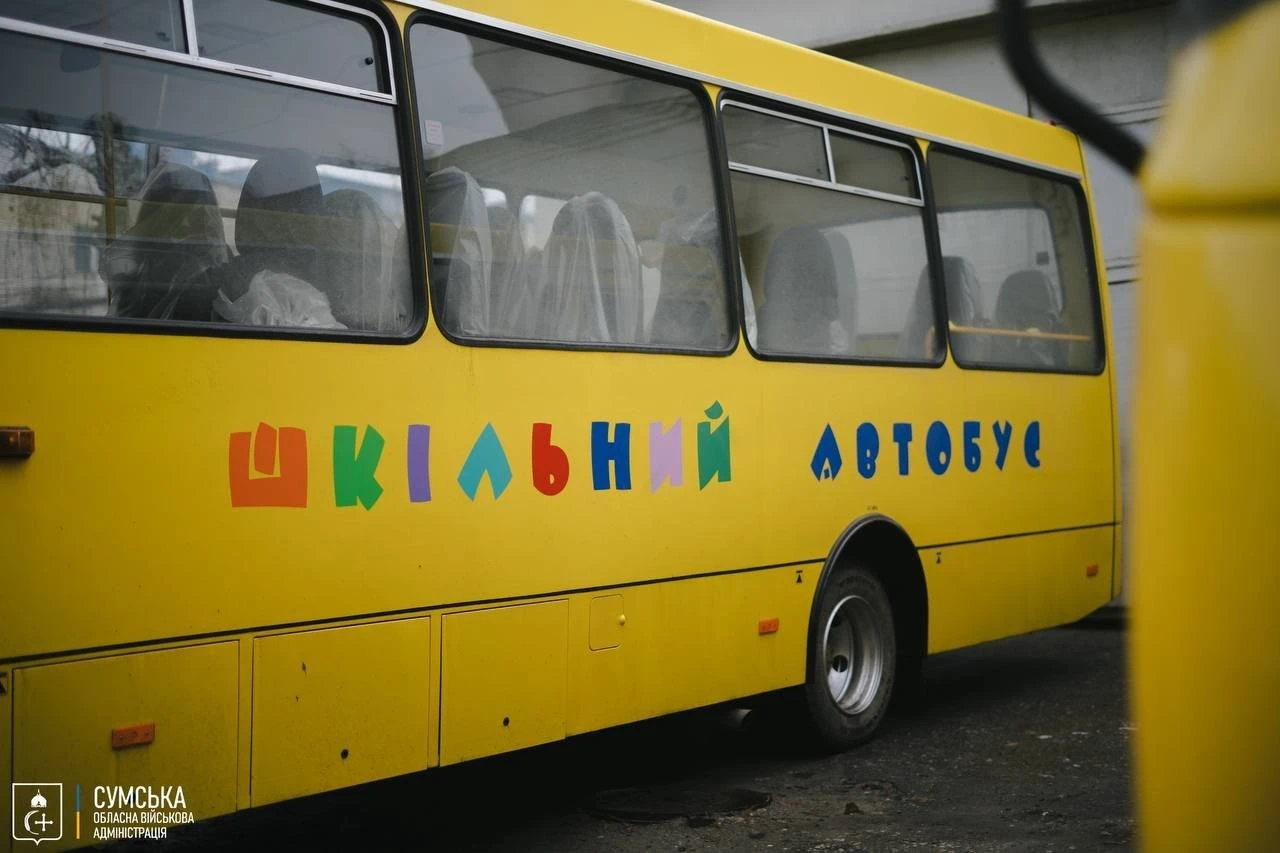 П’ять громад Сумщини отримали нові шкільні автобуси — голова ОВА