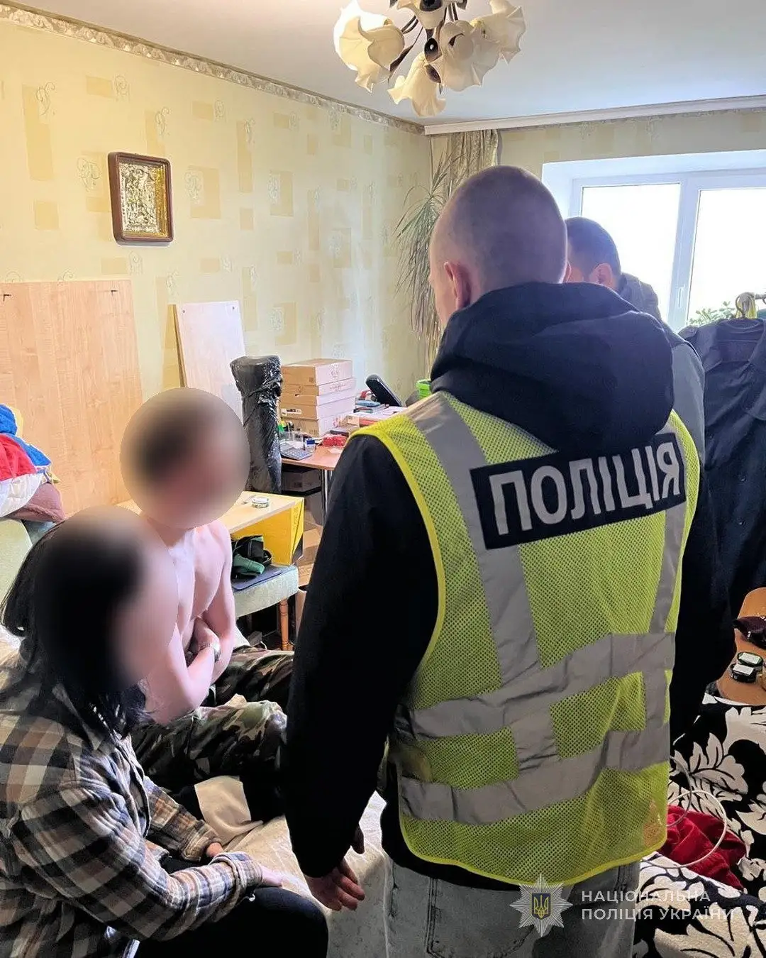Киянина, який фасував та зберігав психотропи на продаж, судитимуть на Сумщині