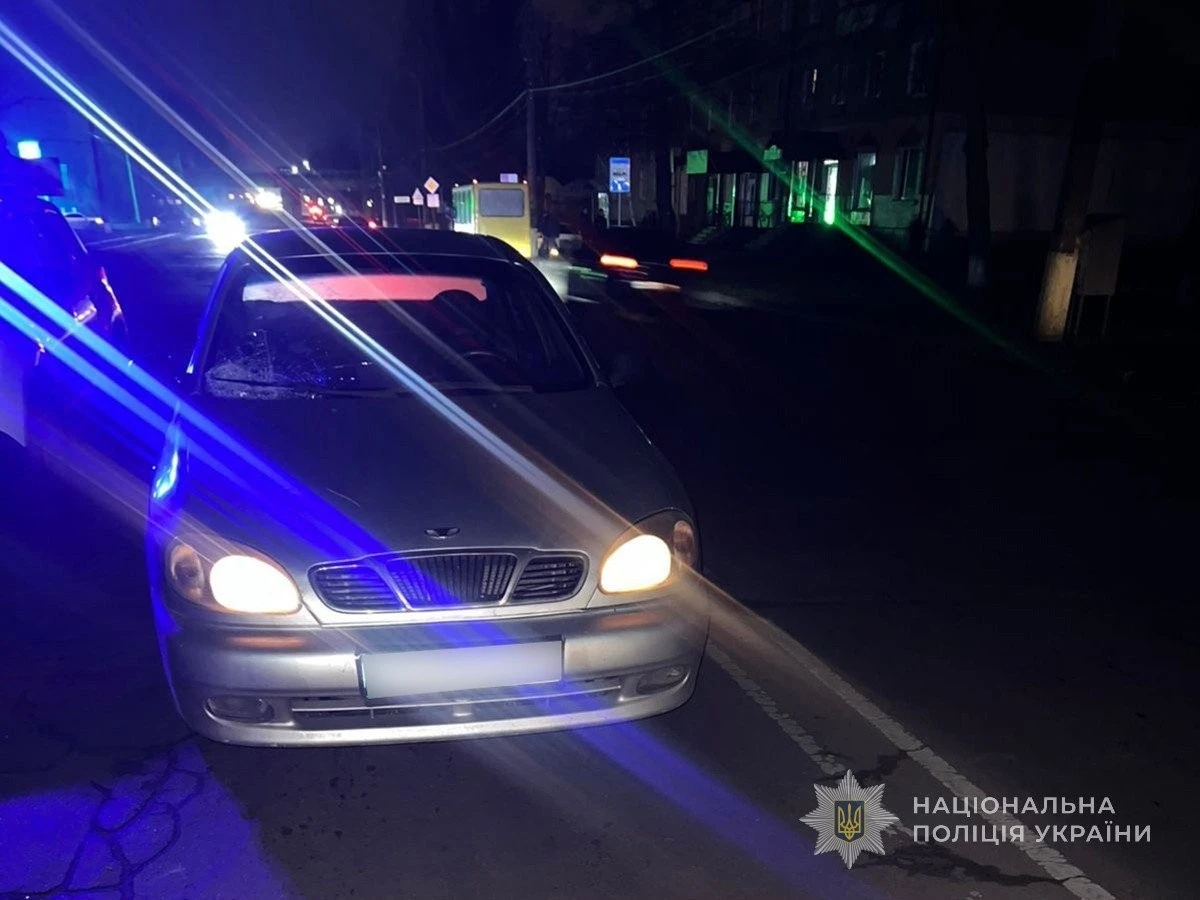 У Конотопі під колеса авто потрапила пенсіонерка: поліція відкрила провадження
