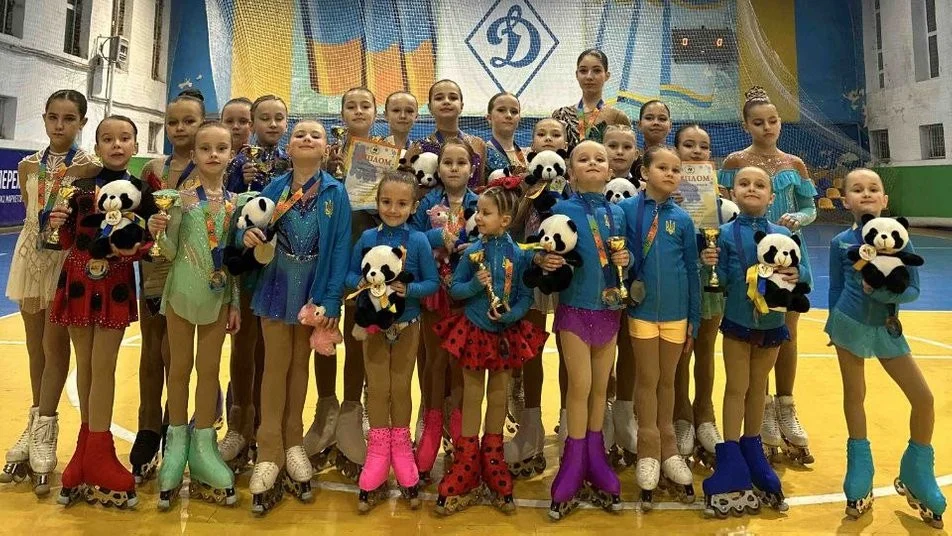 Фініш року з тріумфом: сумські фігуристки зібрали врожай нагород у Житомирі