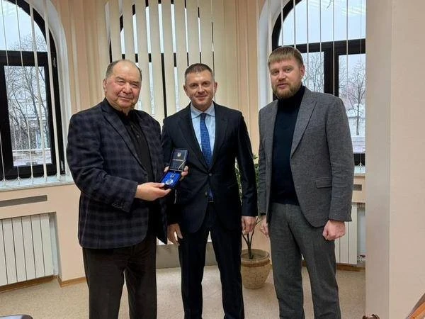 Анатолій Васильєв отримав високу відзнаку Сумщини за внесок у розвиток освіти