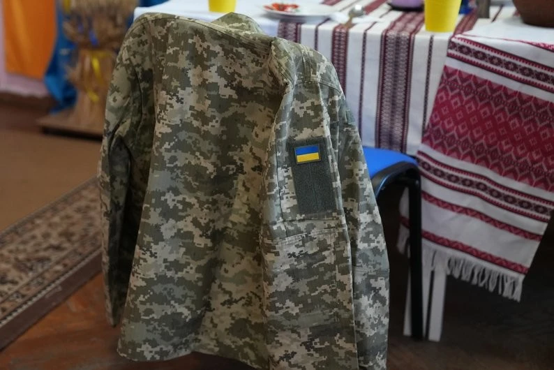 У Сумах накрили різдвяний стіл пам’яті для полеглих захисників