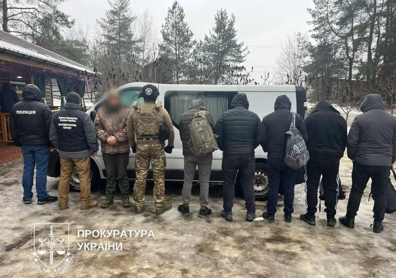 Схема за десятки тисяч: у Сумах затримали організатора втечі від мобілізації
