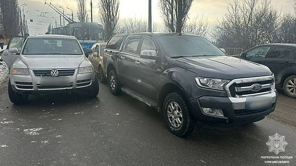 Тимчасово без води: у кількох будинках Сум проводять квартирні ремонти мереж