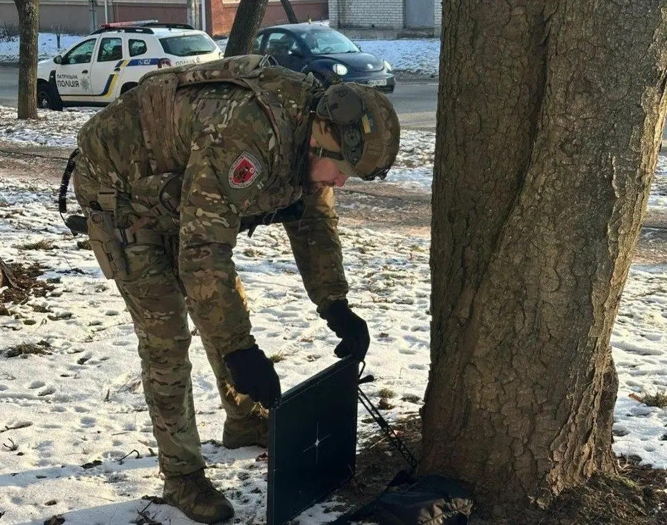 У Сумах перехожі допомогли поліції перевірити підозрілий предмет