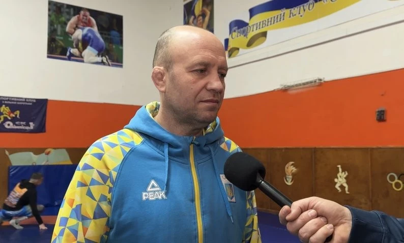 Срібна призерка чемпіонату України: сумська борчиня Поліна Тарабар мріє про Олімпіаду
