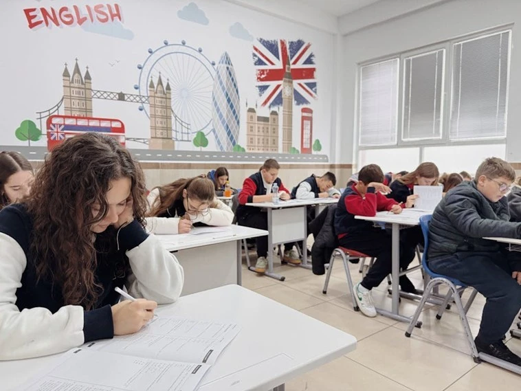PEIC vs PTE Academic: який іспит Pearson обрати для ваших цілей і чому вони не взаємозамінні