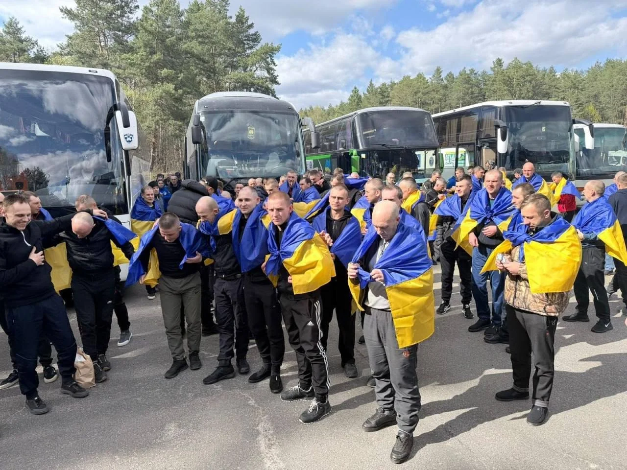 Понад десяток військових із Сумщини звільнили з полону під час нового обміну