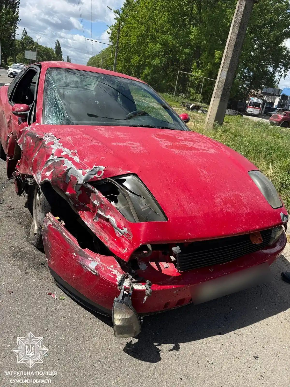 Маневр великогабаритного транспорту спричинив аварію з двома потерпілими на Харківській у Сумах