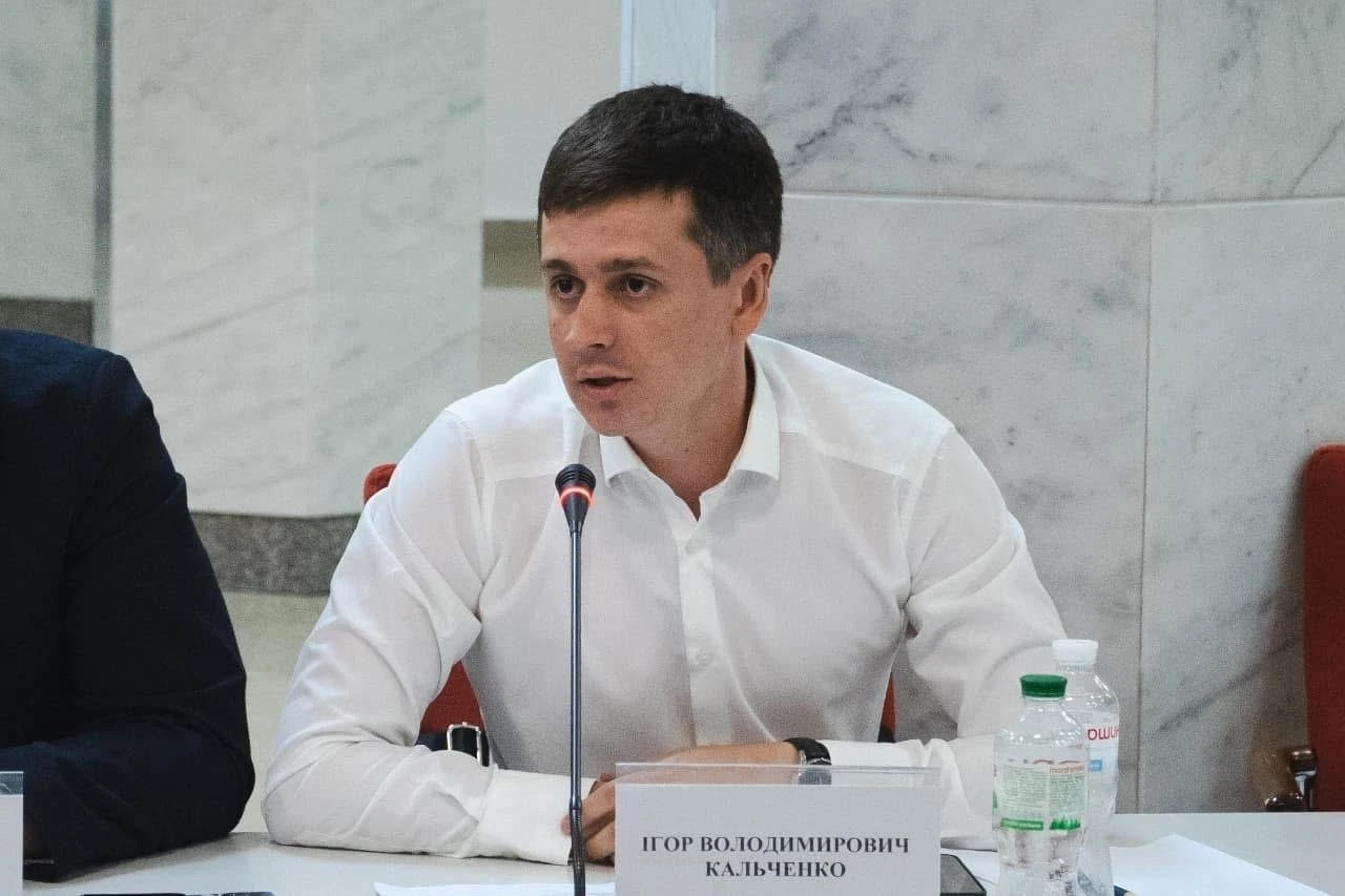 Сумщина тримає удар: Ігор Кальченко розповів про тисячі ворожих атак, евакуацію та мільйонні інвестиції в оборону