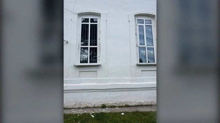 Російські удари знову понівечили найстарішу архітектурну пам’ятку Тростянця