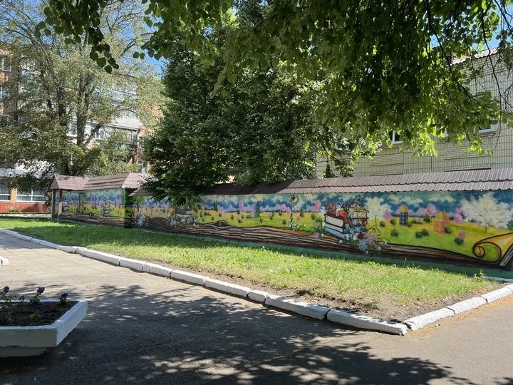 Трансформація простору: як юні художники Роменської громади перетворюють сірі вулиці на артоб’єкти