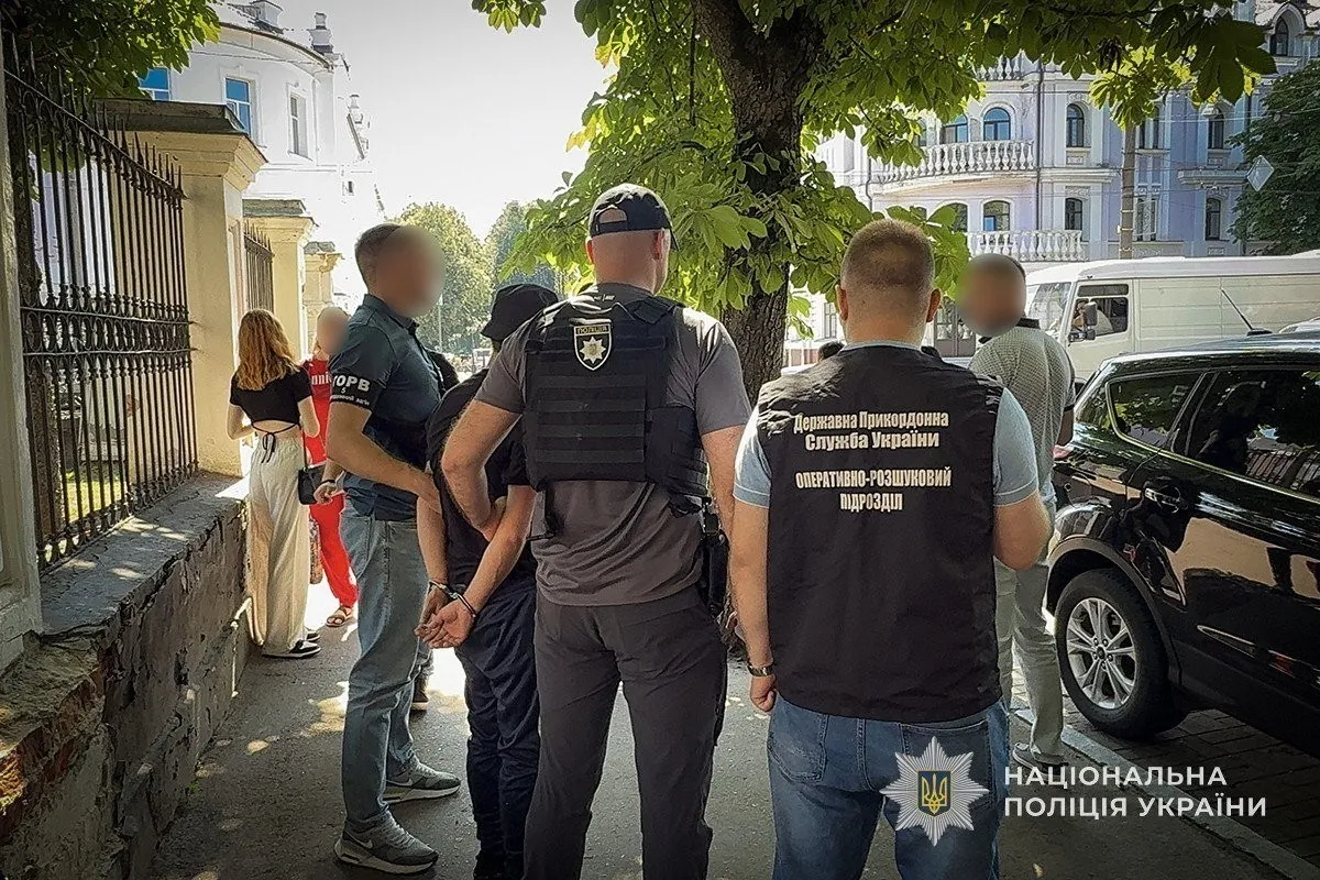Трьох немовлят здавали в оренду: на Сумщині пара продавала статус багатодітного батька за 120 тисяч