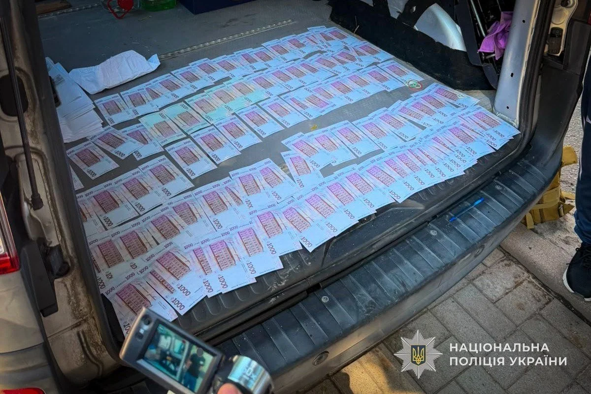 Трьох немовлят здавали в оренду: на Сумщині пара продавала статус багатодітного батька за 120 тисяч