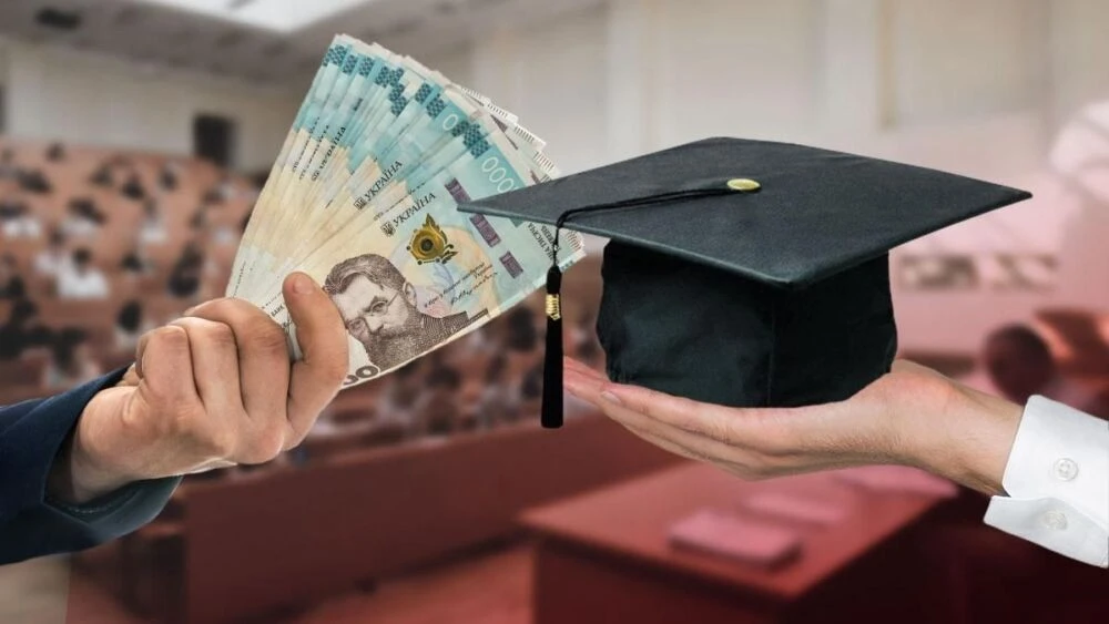 Хабар за диплом: завідувача кафедри у Сумах викрили на вимаганні грошей