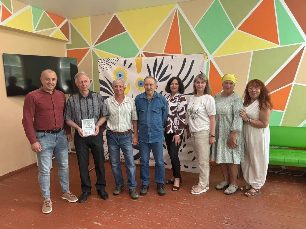 Півтора десятиліття пошуків: у Свесі презентували унікальну книгу про історію селища